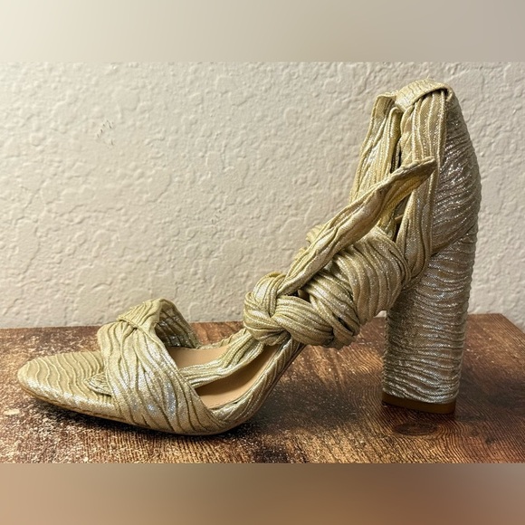 Gianni Bini Gold Strappy Heels sandals - Picture 9 of 13